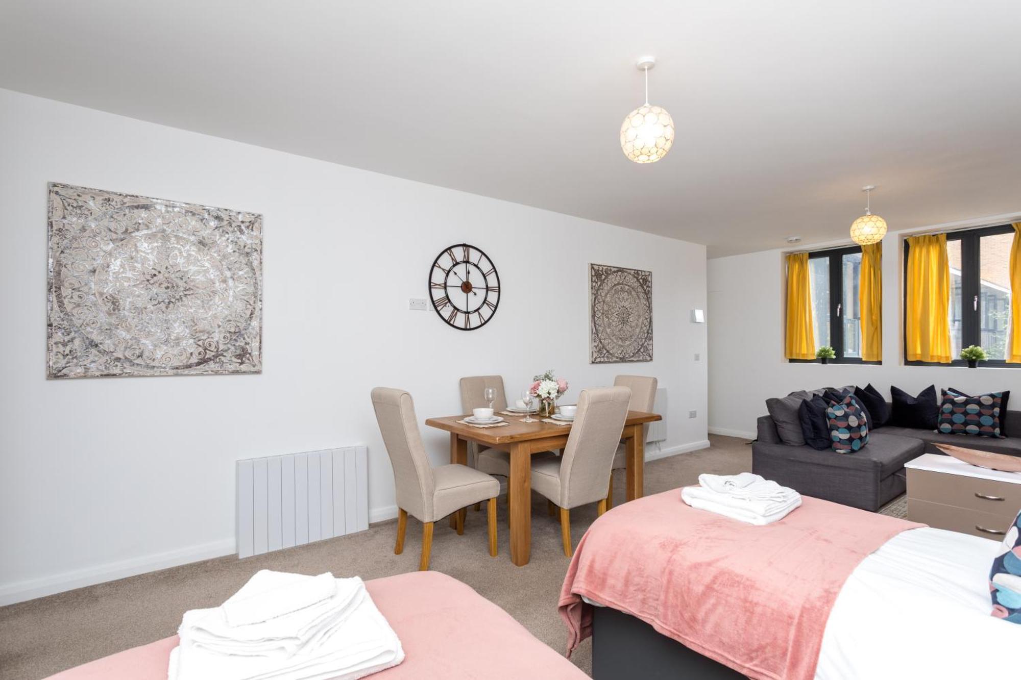 Flat 7- Spacious Studio Flat In The Heart Of Crawley Zewnętrze zdjęcie