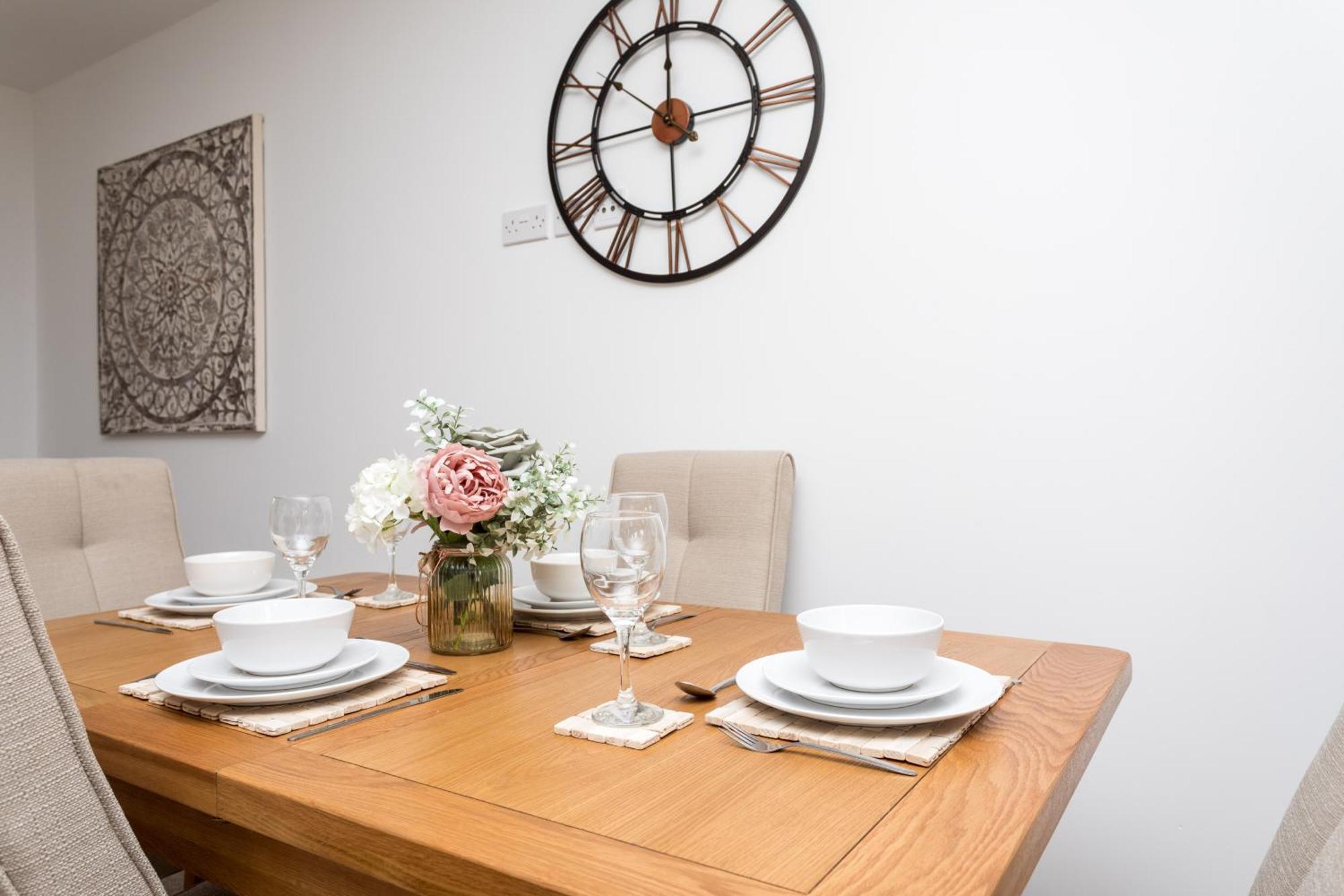 Flat 7- Spacious Studio Flat In The Heart Of Crawley Zewnętrze zdjęcie