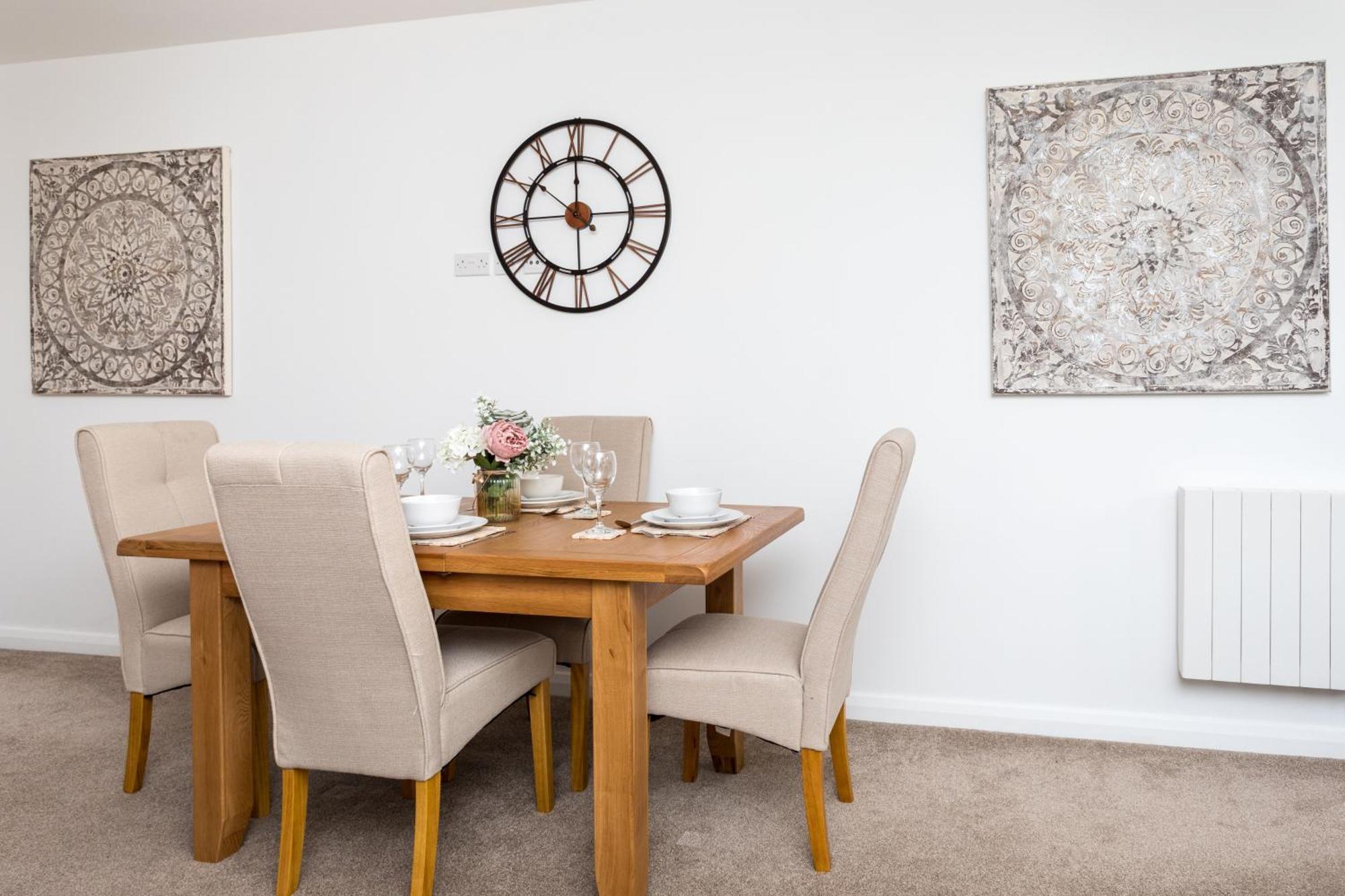 Flat 7- Spacious Studio Flat In The Heart Of Crawley Zewnętrze zdjęcie